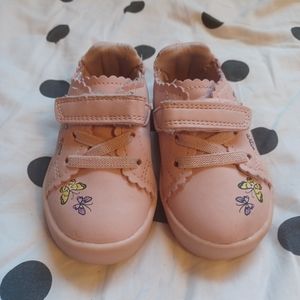 Toddler Oshkosh runners